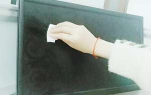 為什么液晶電視經(jīng)常黑屏有聲音 液晶電視黑屏解決方案