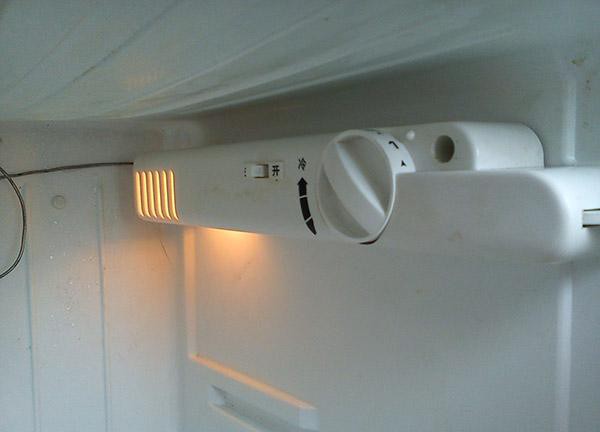 冰箱門沒(méi)吸力了怎么解決