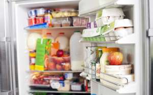 冰箱里面的異味怎么辦